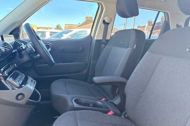 Hyundai INSTER 85kW 02 49kWh 5dr Auto Beige