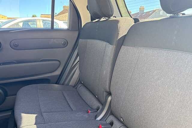 Hyundai INSTER 85kW 02 49kWh 5dr Auto Beige