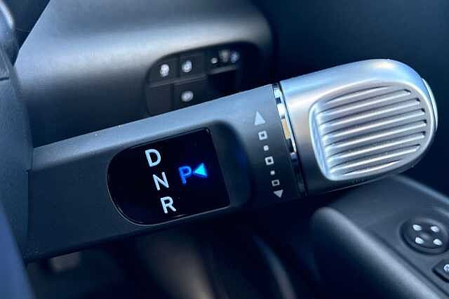Hyundai INSTER 85kW 02 49kWh 5dr Auto Beige