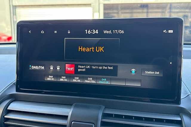Hyundai INSTER 85kW 02 49kWh 5dr Auto Beige