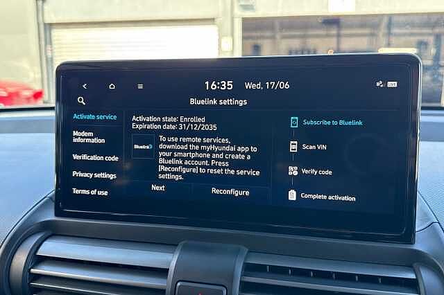 Hyundai INSTER 85kW 02 49kWh 5dr Auto Beige
