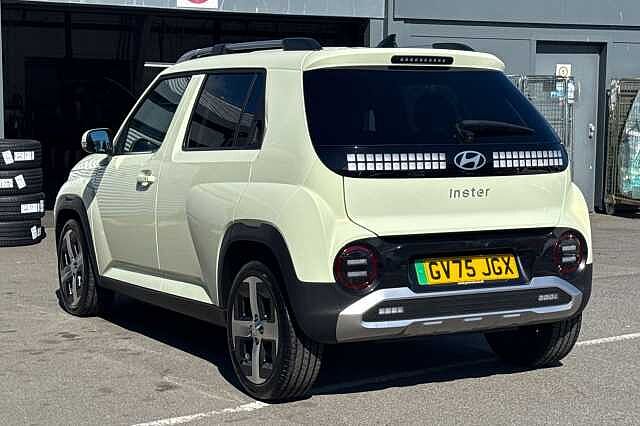 Hyundai INSTER 85kW 02 49kWh 5dr Auto Beige