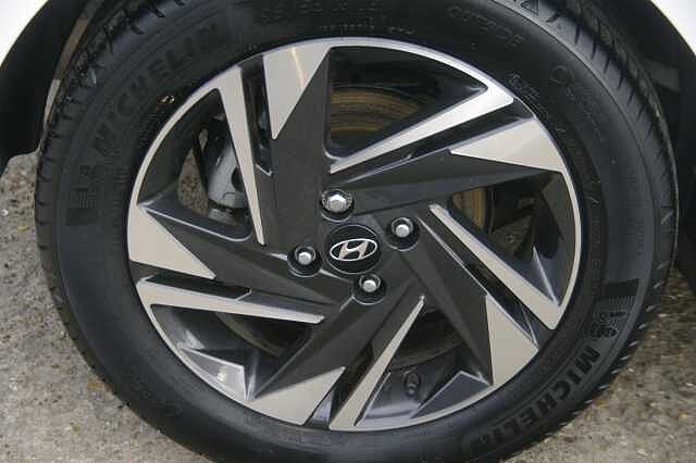 Hyundai i20 1.0 T-GDi 100ps SE Connect 48 Volt Hybrid