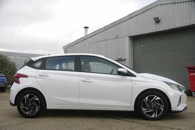 Hyundai i20 1.0 T-GDi 100ps SE Connect 48 Volt Hybrid