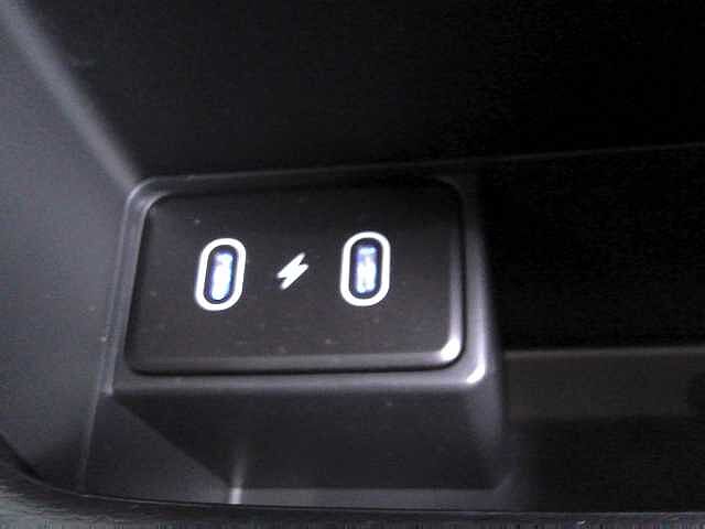 Hyundai KONA 1.6 Hybrid 129 Ultimate 5dr DCT Atlas White