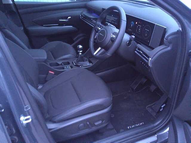 Hyundai TUCSON 1.6T Premium 5dr