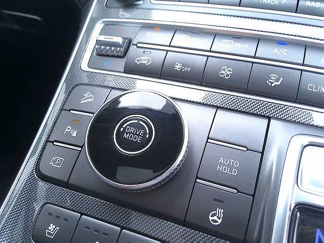 Hyundai SANTA FE 1.6 TGDi Hybrid Ultimate 5dr Auto Magnetic Grey