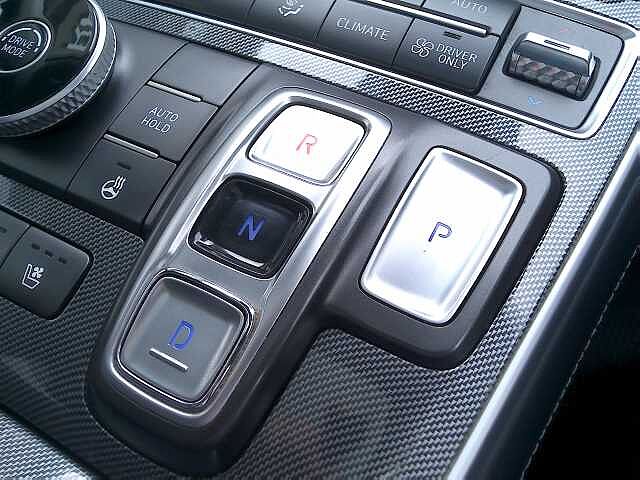 Hyundai SANTA FE 1.6 TGDi Hybrid Ultimate 5dr Auto Magnetic Grey