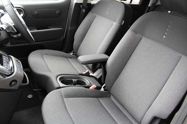 Hyundai INSTER 02 49 kWh Atlas White