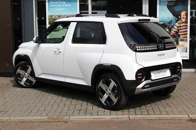 Hyundai INSTER 02 49 kWh Atlas White