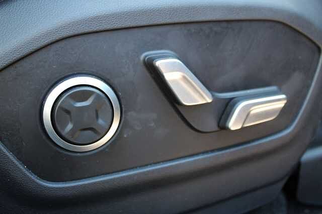 Hyundai SANTA FE Ultimate HEV 1.6 T-GDI 215PS 4WD