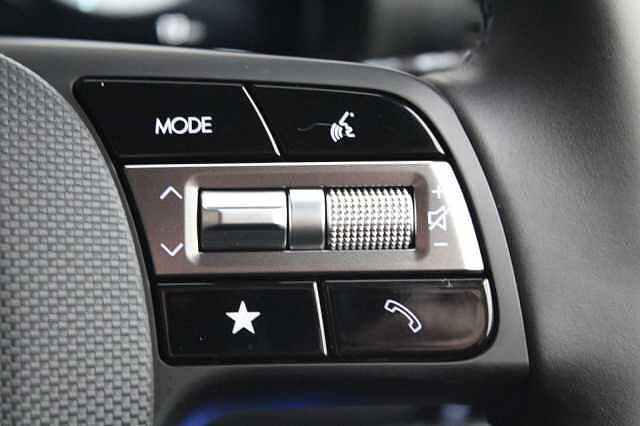 Hyundai INSTER 02 49kWh Abyss Black