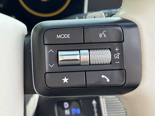 Hyundai SANTA FE Ultimate 1.6 T-GDI HEV 2WD Magnetic Force