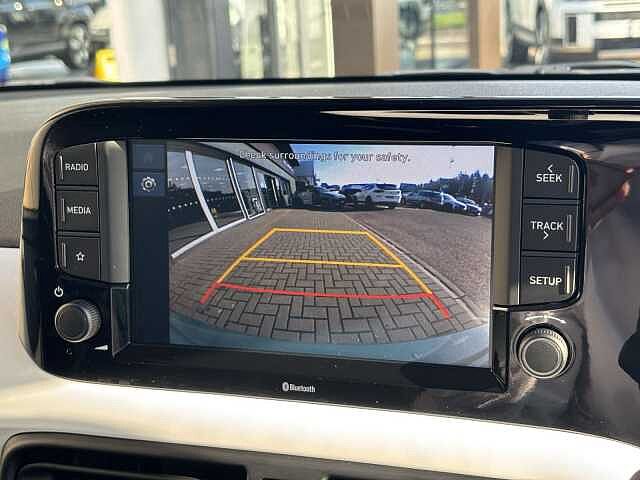 Hyundai I10 Premium 1.0 AMT Mangrove Green