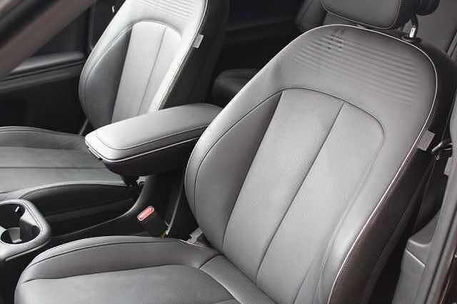 Hyundai IONIQ 5 Ultimate 77kWh Abyss Black