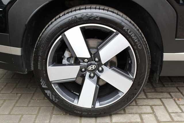 Hyundai SANTA FE Premium 1.6T PHEV 4WD Abyss Black