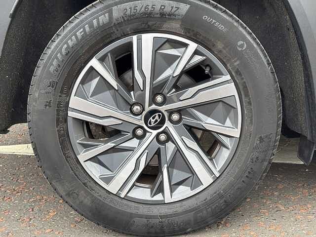 Hyundai TUCSON SE Connect 1.6 T-GDI Phantom Black