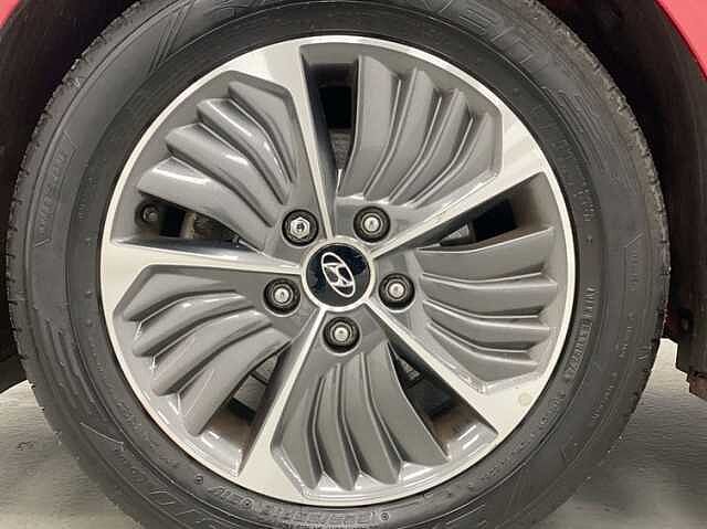 Hyundai IONIQ 1.6 GDi Plug-in Hybrid Premium SE 5dr DCT
