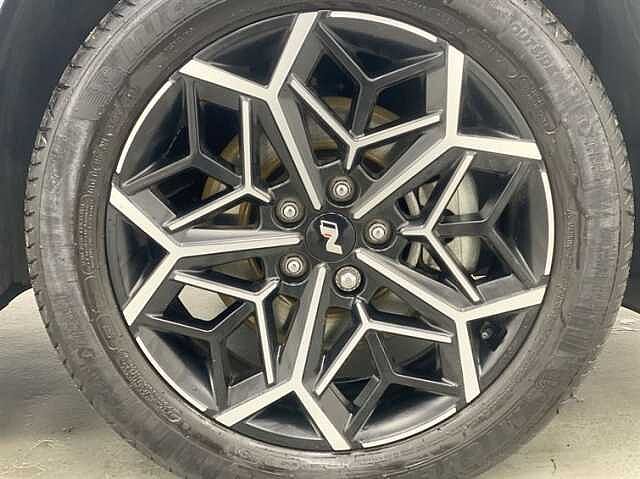 Hyundai TUCSON 1.6 TGDi Plug-in Hybrid N Line S 5dr 4WD Auto SILVER