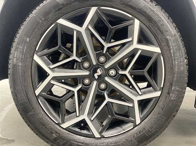 Hyundai TUCSON 1.6 TGDi Plug-in Hybrid N Line S 5dr 4WD Auto SILVER