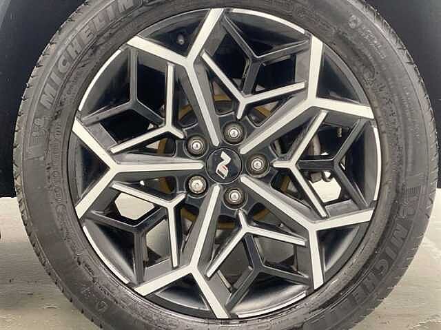 Hyundai TUCSON 1.6 TGDi Plug-in Hybrid N Line S 5dr 4WD Auto SILVER