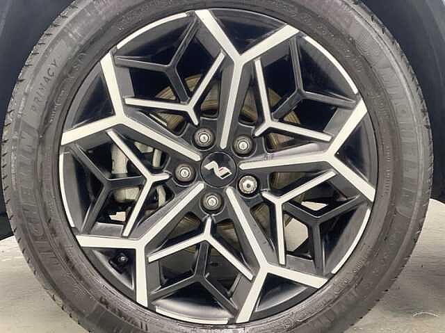 Hyundai TUCSON 1.6 TGDi Plug-in Hybrid N Line S 5dr 4WD Auto SILVER