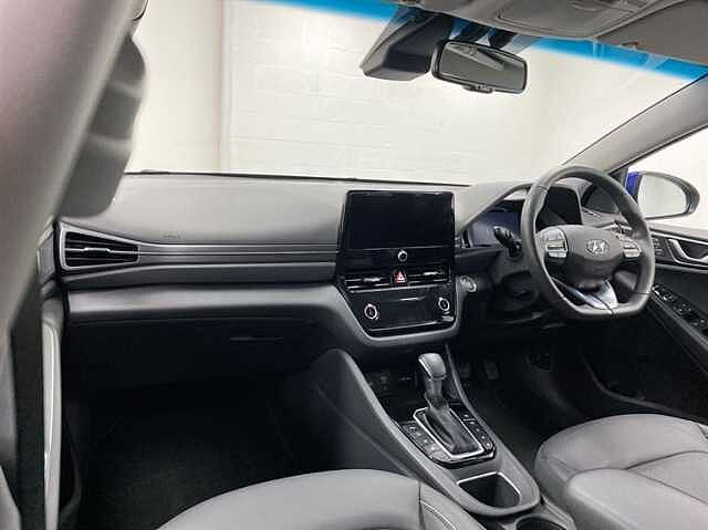 Hyundai IONIQ 1.6 GDi Hybrid Premium SE 5dr DCT