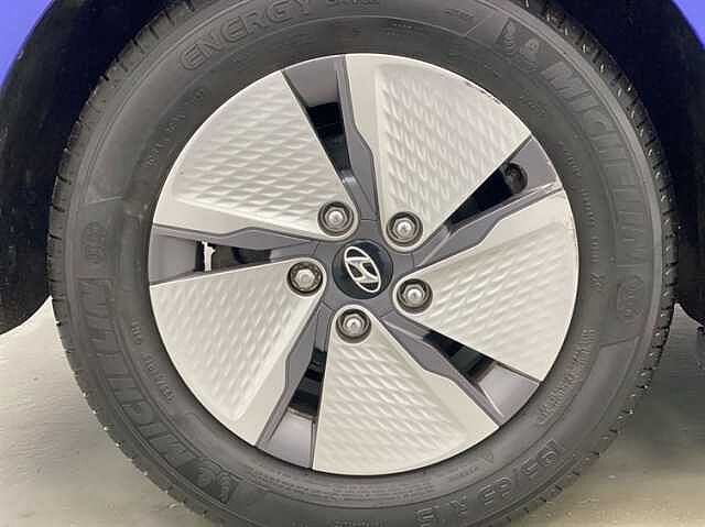 Hyundai IONIQ 1.6 GDi Hybrid Premium 5dr DCT