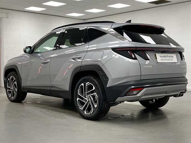 Hyundai TUCSON 1.6T Hybrid Ultimate 5dr Auto SILVER
