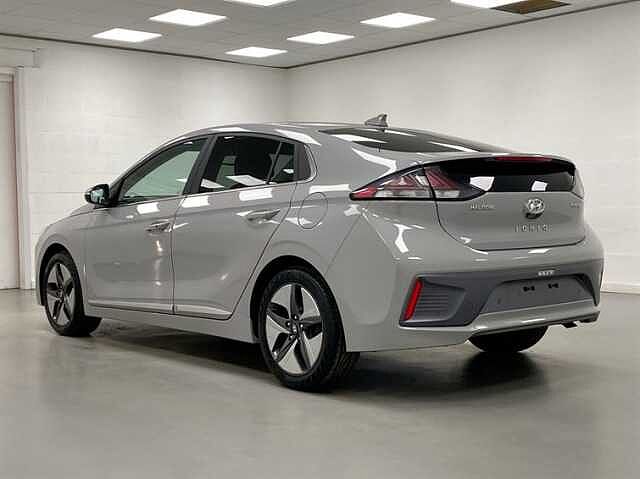 Hyundai IONIQ 1.6 GDi Hybrid Premium SE 5dr DCT GREY