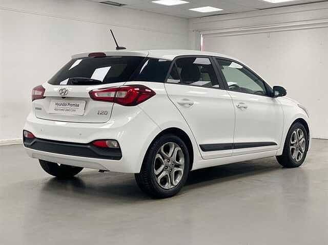 Hyundai I20 1.2 MPi Premium Nav 5dr WHITE
