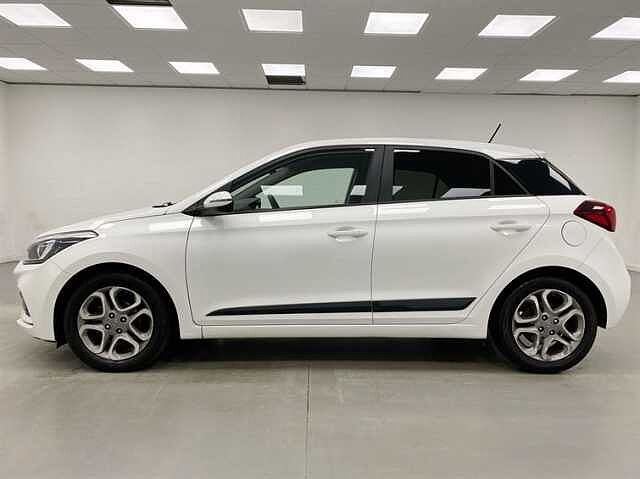 Hyundai I20 1.2 MPi Premium Nav 5dr WHITE