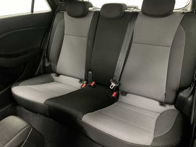 Hyundai I20 1.2 MPi Premium Nav 5dr WHITE