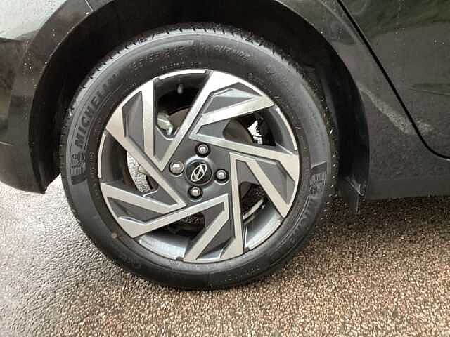 Hyundai i20 1.0T GDi Advance 5dr