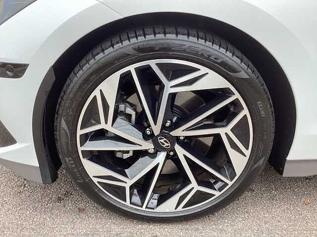 Hyundai Ioniq 6 168kW Ultimate 77kWh 4dr Auto