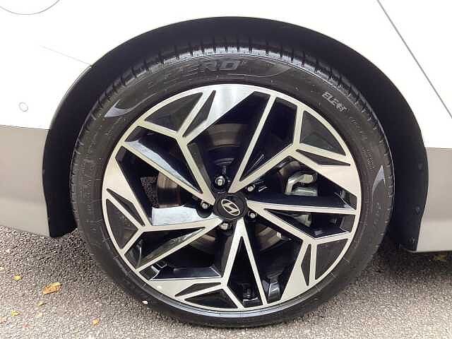 Hyundai Ioniq 6 168kW Ultimate 77kWh 4dr Auto