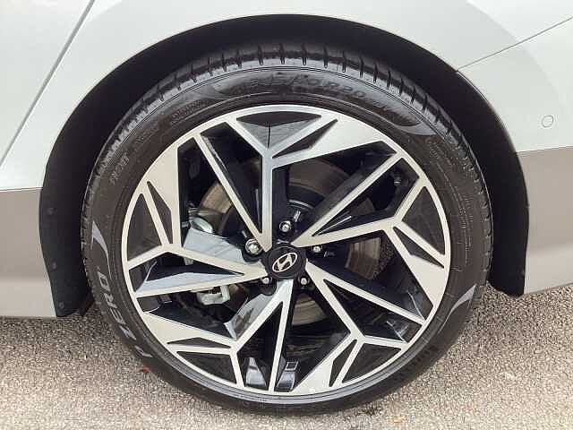 Hyundai Ioniq 6 168kW Ultimate 77kWh 4dr Auto