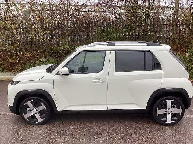 Hyundai INSTER 85kW 02 49kWh 5dr Auto Natural Ivory