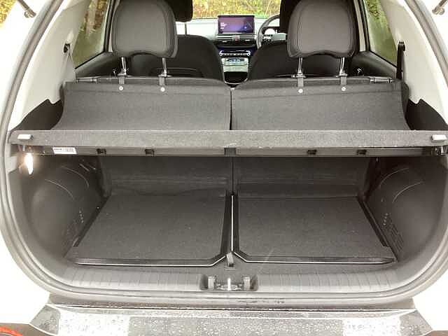 Hyundai INSTER 85kW 02 49kWh 5dr Auto Natural Ivory