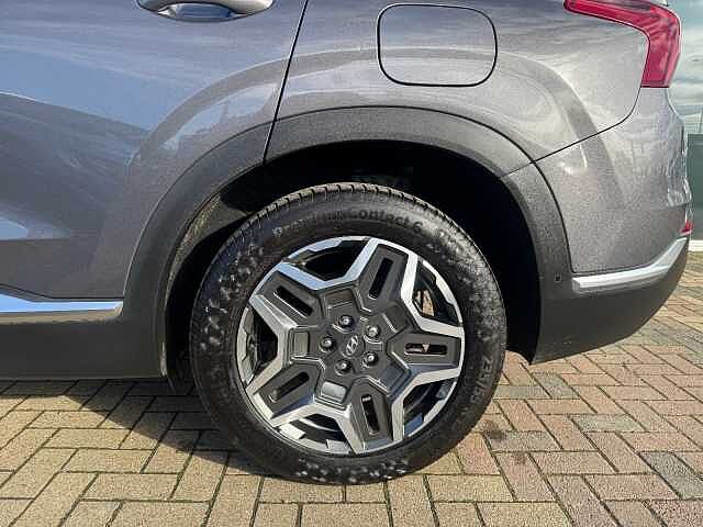 Hyundai Santa Fe 1.6 TGDi Hybrid Ultimate 5dr 4WD Auto