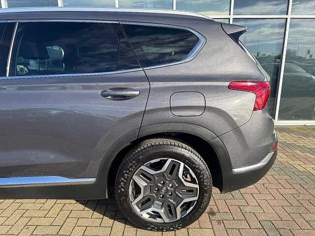 Hyundai Santa Fe 1.6 TGDi Hybrid Ultimate 5dr 4WD Auto