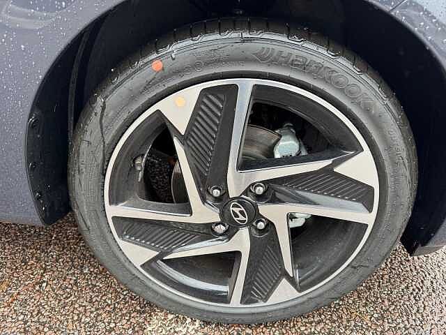 Hyundai i10 1.2 [79] Premium 5dr Auto [Nav]