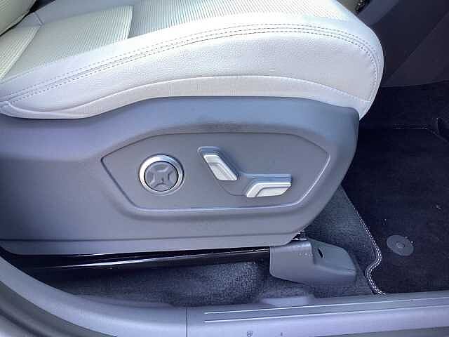 Hyundai Santa Fe 1.6 TGDi Plug-in Hybrid Ultimate 5dr 4WD Auto