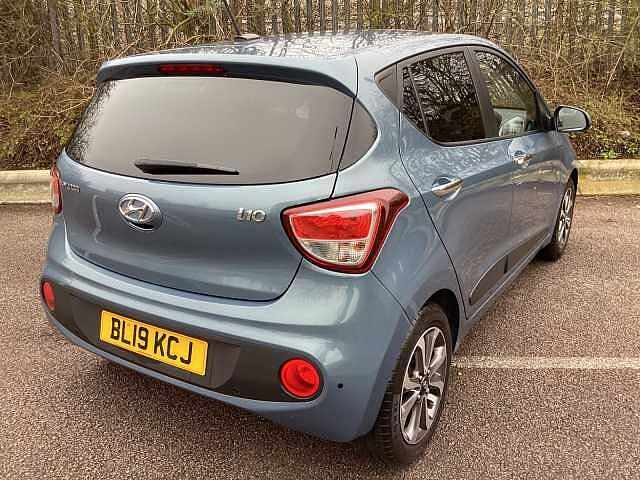 Hyundai i10 1.2 Premium SE 5dr Auto