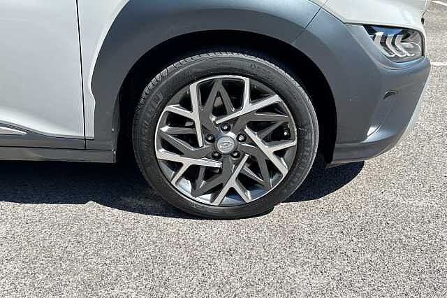 Hyundai KONA 1.6 GDi Hybrid Ultimate 5dr DCT Cyber Grey