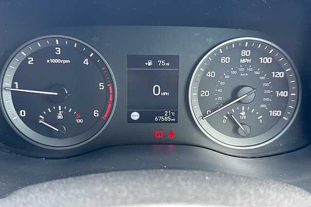 Hyundai TUCSON 1.6 CRDi SE Nav 5dr 2WD Micron Grey