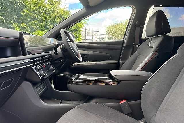 Hyundai TUCSON 1.6T Plug-in Hybrid N Line 5dr Auto Shadow Grey
