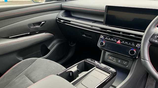 Hyundai TUCSON 1.6T Plug-in Hybrid N Line 5dr Auto Estate