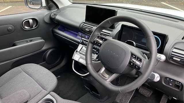Hyundai INSTER 85kW 02 49kWh 5dr Auto Electric Hatchback
