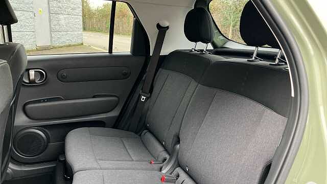 Hyundai INSTER 85kW 02 49kWh 5dr Auto Electric Hatchback Green